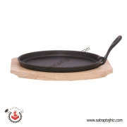 ظرف چدنی سرو استیک دسته دار با زیره ی چوبی نسوز  